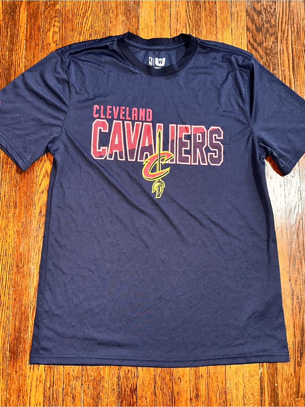 Men’s Large Cleveland Cavaliers Basketball Blue Dri Fit Shirt